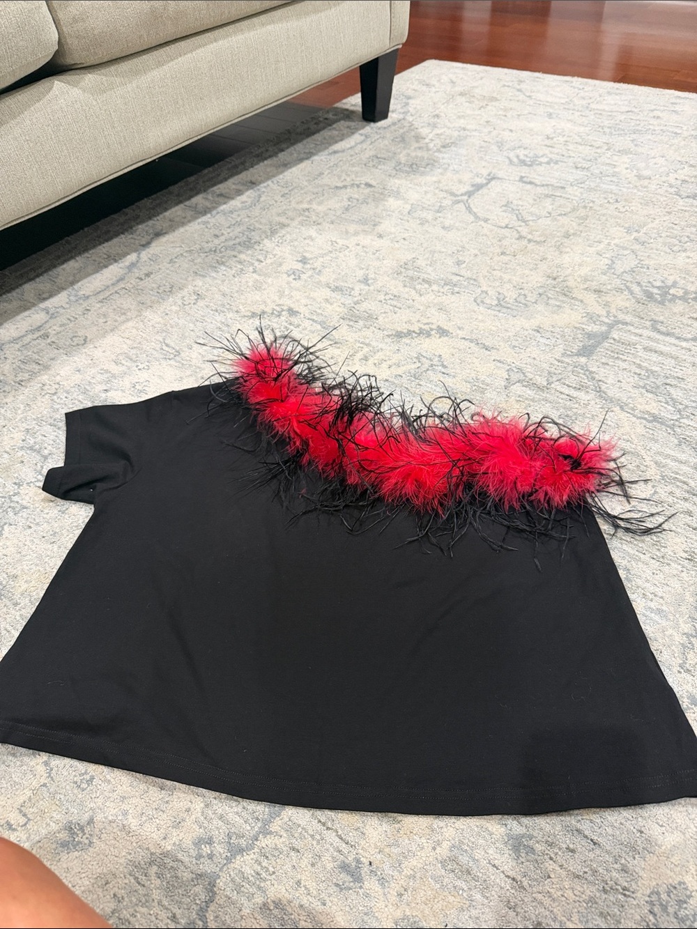 QUEEN OF SPARKLES Black Crop Top with Red and Black Feather Trim